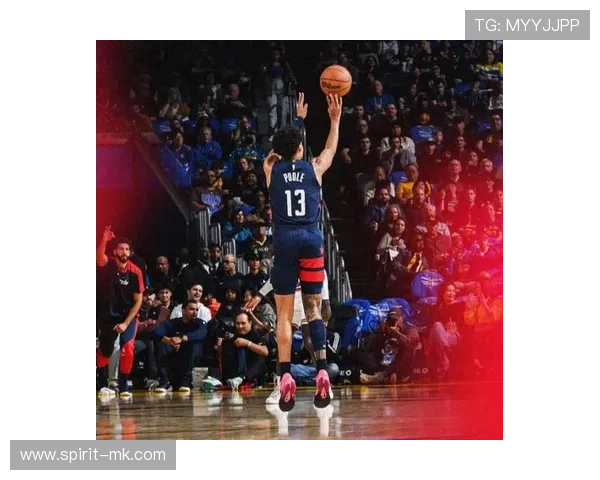 普尔华盛顿高效得分引领球队取胜,展现关键先生本色 普尔华盛顿高效得分引领球队取胜,展现关键先生本色